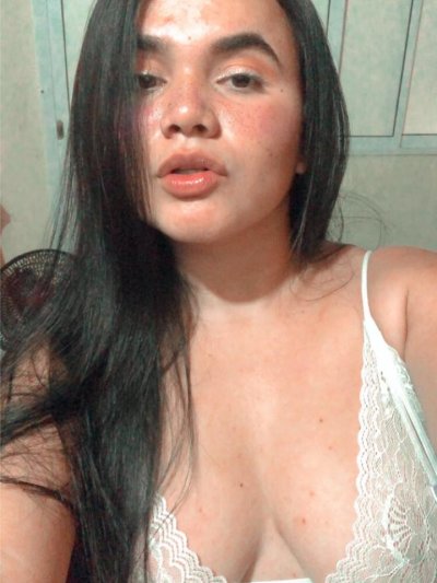 aibtisama naked stripping on cam for live sex video chat