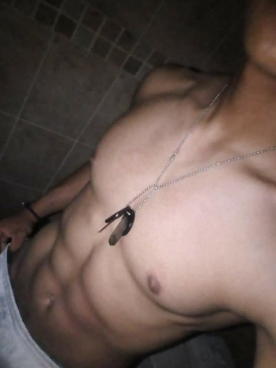alex_tamayo naked stripping on cam for live sex video chat