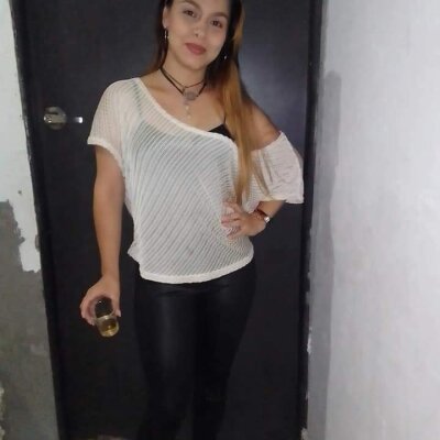 alix_wonder naked stripping on cam for live sex video chat