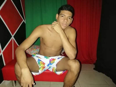 Allen_Dick naked stripping on cam for live sex video chat