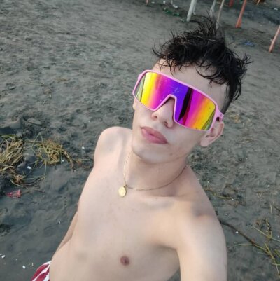 alvin_2021 naked stripping on cam for live sex video chat