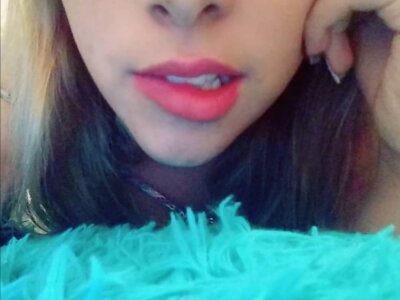 Ambar_brown10 naked stripping on cam for live sex video chat