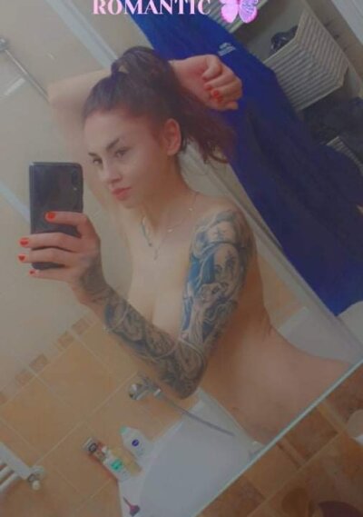 AmberYou naked stripping on cam for live sex video chat