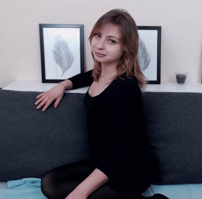 AnnaBarnesX naked stripping on cam for live sex video chat