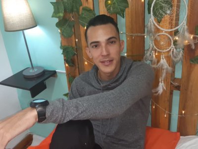 anthony_cooper naked stripping on cam for live sex video chat