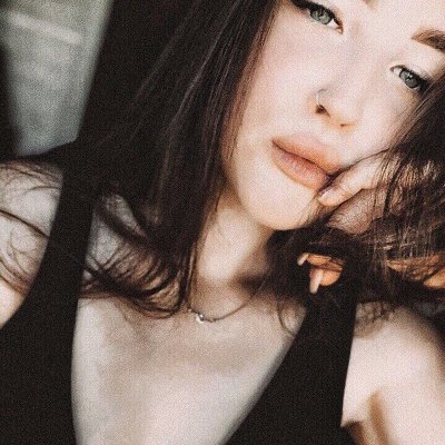 Aria_Williams naked stripping on cam for live sex video chat