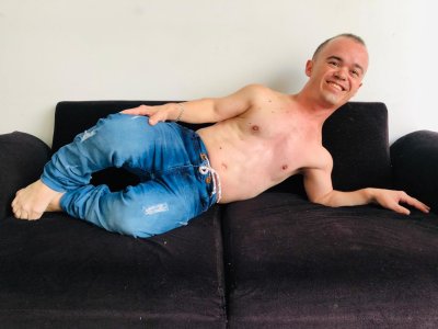 Aron-rex14 naked stripping on cam for live sex video chat