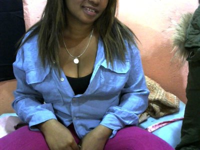 AshleymiahSEXY naked stripping on cam for live sex video chat