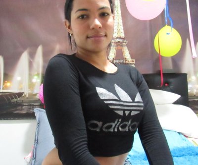 astrid_brown naked stripping on cam for live sex video chat