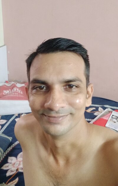 azherr12 naked stripping on cam for live sex video chat