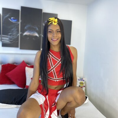 Barbiee_Queen naked stripping on cam for live sex video chat