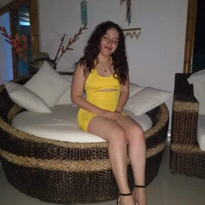 beautymedusa naked stripping on cam for live sex video chat
