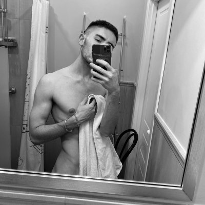 Ben_Vlas naked stripping on cam for live sex video chat