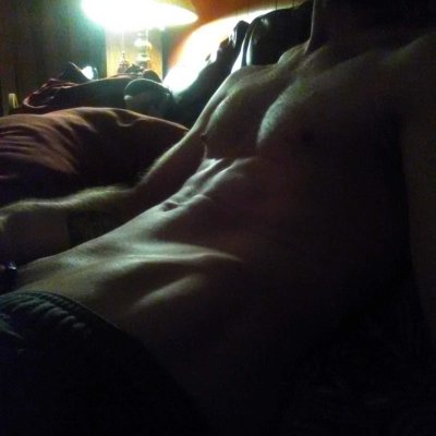 Bisexual_freak naked stripping on cam for live sex video chat