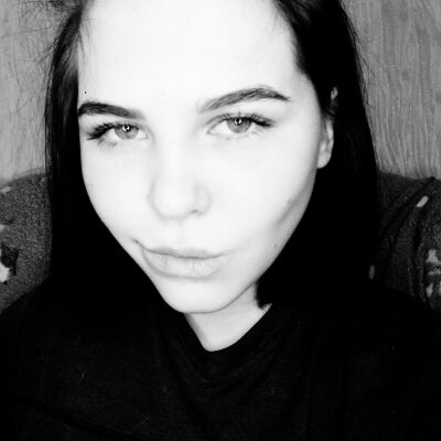 Bomjiha_ naked stripping on cam for live sex video chat