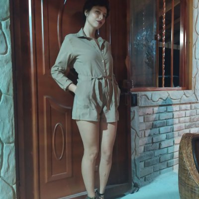 Brendaagrey naked stripping on cam for live sex video chat