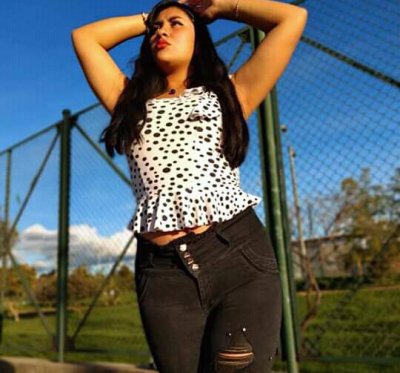 BrihanaRosse naked stripping on cam for live sex video chat