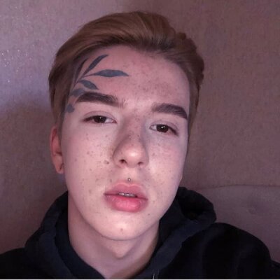 CHRIS_LANDSBERG2 naked stripping on cam for live sex video chat