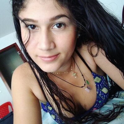 cindy_smith naked stripping on cam for live sex video chat