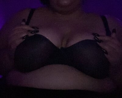 Clair17 naked stripping on cam for live sex video chat