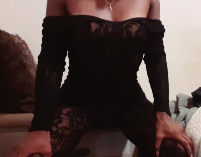cocoanutx2 naked stripping on cam for live sex video chat