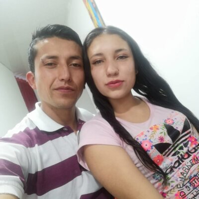 Couple_hot_cr7 naked stripping on cam for live sex video chat