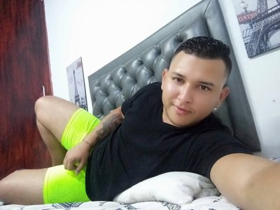 CUMSHOT_PARTY naked stripping on cam for live sex video chat