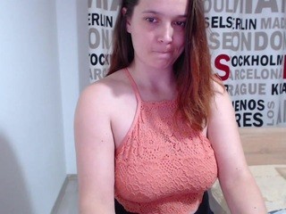 cute-saundra naked Live Sex Chat Room