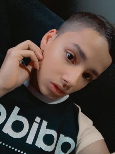 DanyJoshua naked stripping on cam for live sex video chat