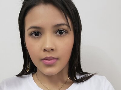 DelmaMat91 naked stripping on cam for live sex video chat