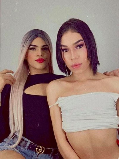 dirtx_sisters naked stripping on cam for live sex video chat