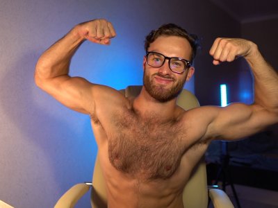dream_bear naked stripping on cam for live sex video chat