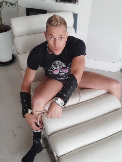 Dv8rBoy666 naked stripping on cam for live sex video chat