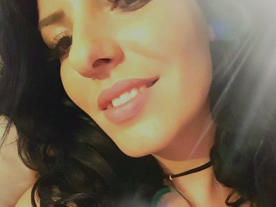 Elaine_Electra naked stripping on cam for live sex video chat