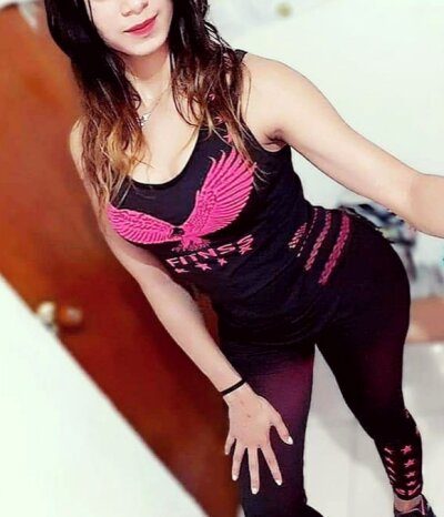 Elektralove naked stripping on cam for live sex video chat