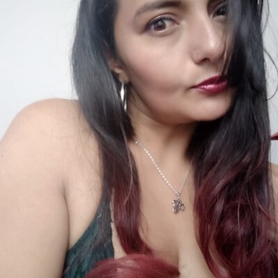 Eliana_beauty naked stripping on cam for live sex video chat