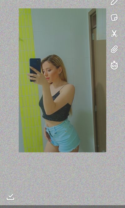 emasmith04 naked stripping on cam for live sex video chat