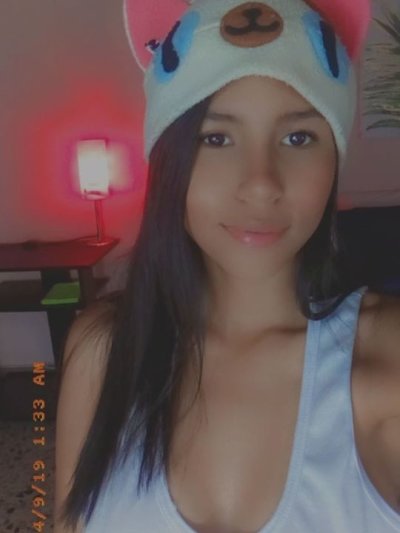emily_dark_ naked stripping on cam for live sex video chat