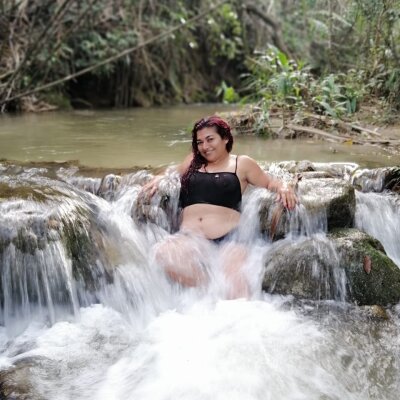 Evaa_Pervvertt naked stripping on cam for live sex video chat