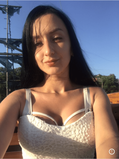 FeralBerry88 naked stripping on cam for live sex video chat