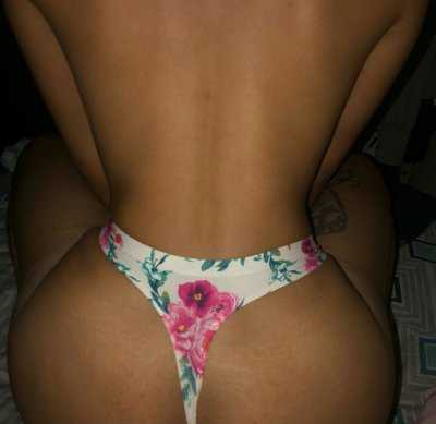 Gia_Payton naked stripping on cam for live sex video chat