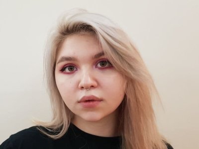 Gia_Ray naked stripping on cam for live sex video chat