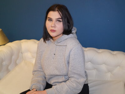 Grace_Wayne naked stripping on cam for live sex video chat