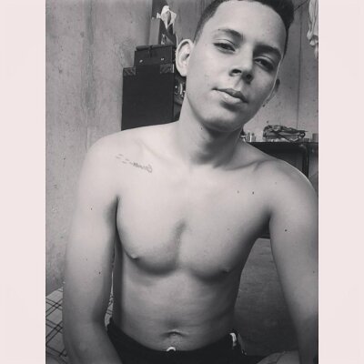 guys_perverts naked stripping on cam for live sex video chat