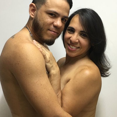 JeyandRoy naked stripping on cam for live sex video chat