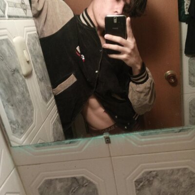 Joey_willss naked stripping on cam for live sex video chat