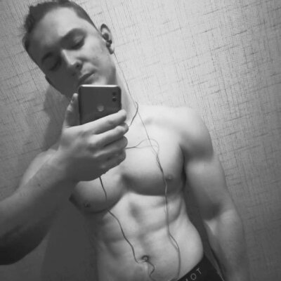 JohnyXxxl naked stripping on cam for live sex video chat