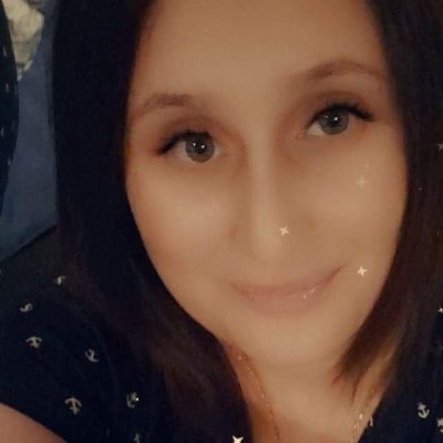 KellySmith91 naked stripping on cam for live sex video chat