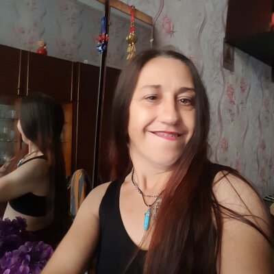 Ket_sweatty naked stripping on cam for live sex video chat