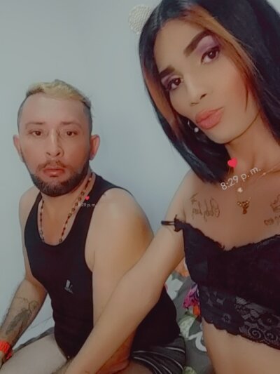 kimhotx naked stripping on cam for live sex video chat